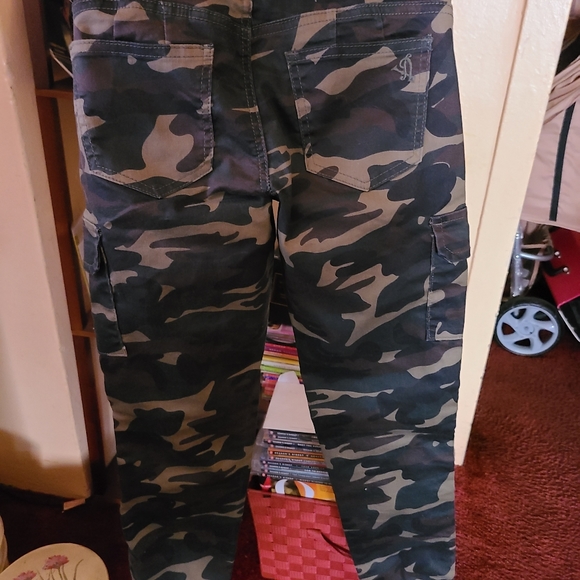 VIP Jeans - Picture 3 of 5